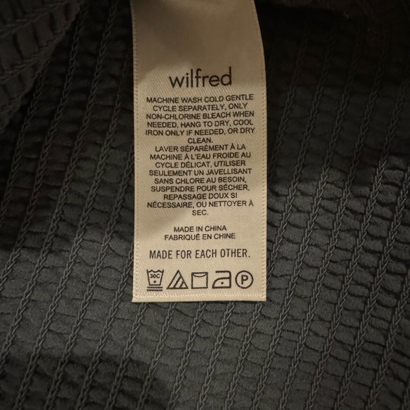 Aritzia Wilfred Tempest Blouse - Picture 5 of 5